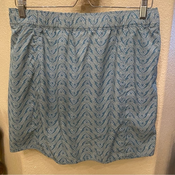 PATAGONIA Women Green Patterned Skort Size Medium - Picture 4 of 8